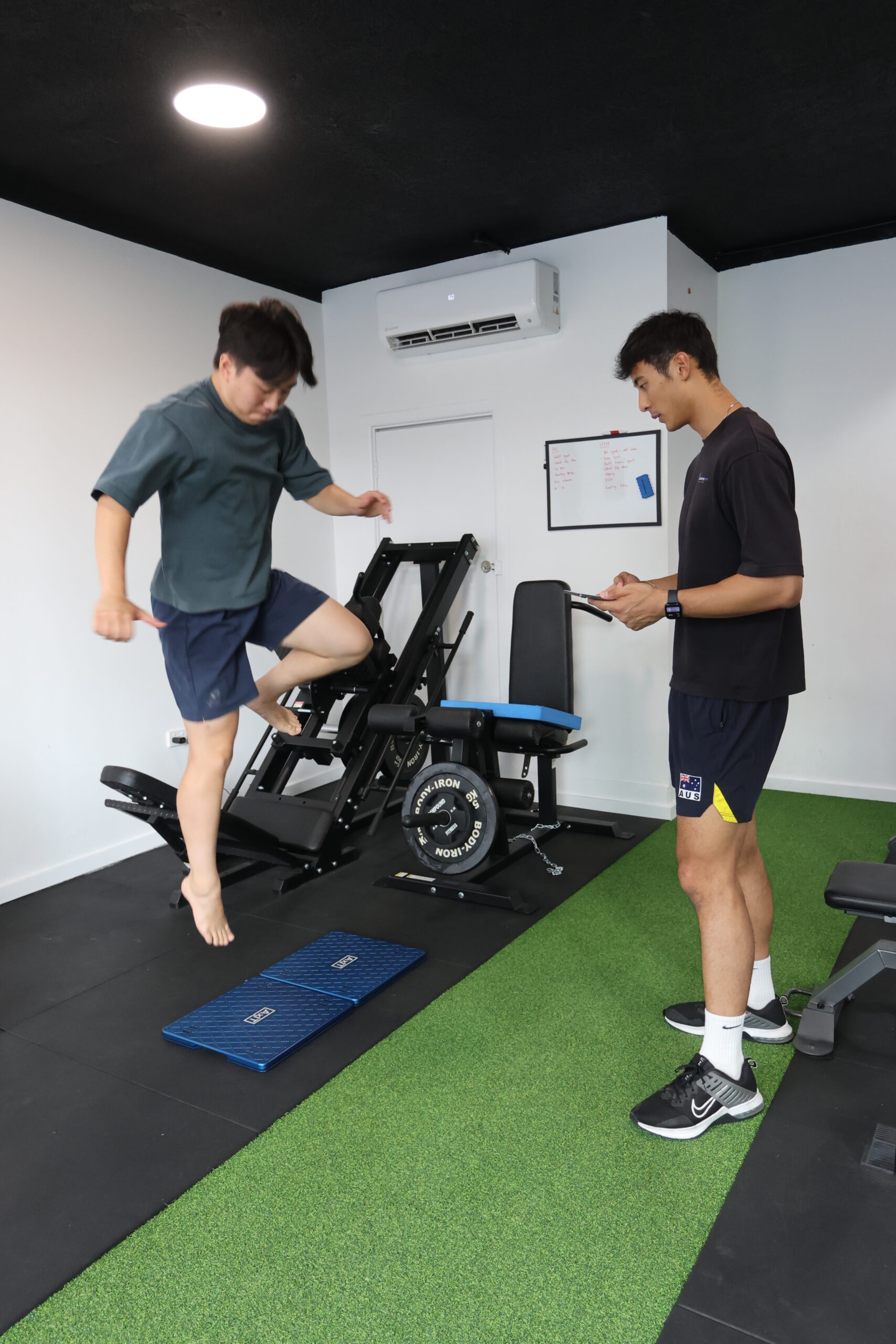 Force plate testing at SportsFit